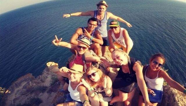 How not to feel lonely when travelling solo