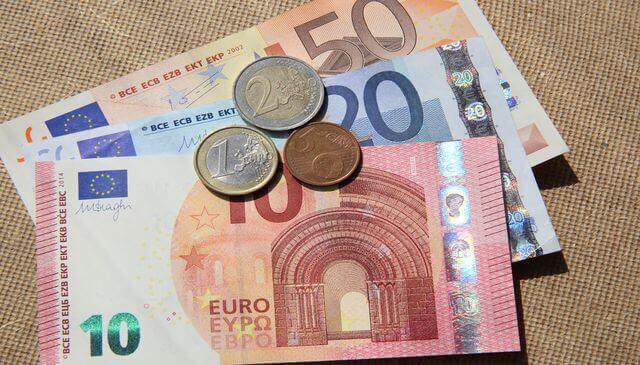 How to save for a trip