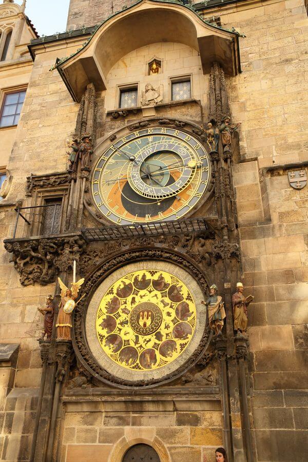 things to do around old town prague