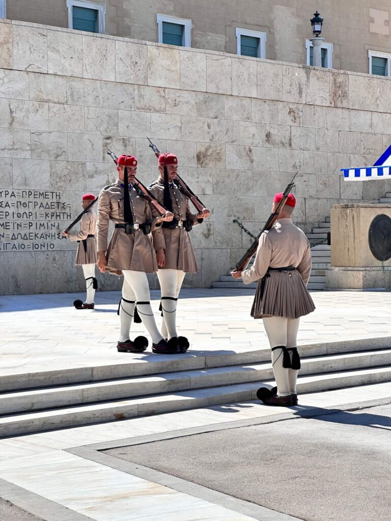 changing of the guards free things to do in athens greece